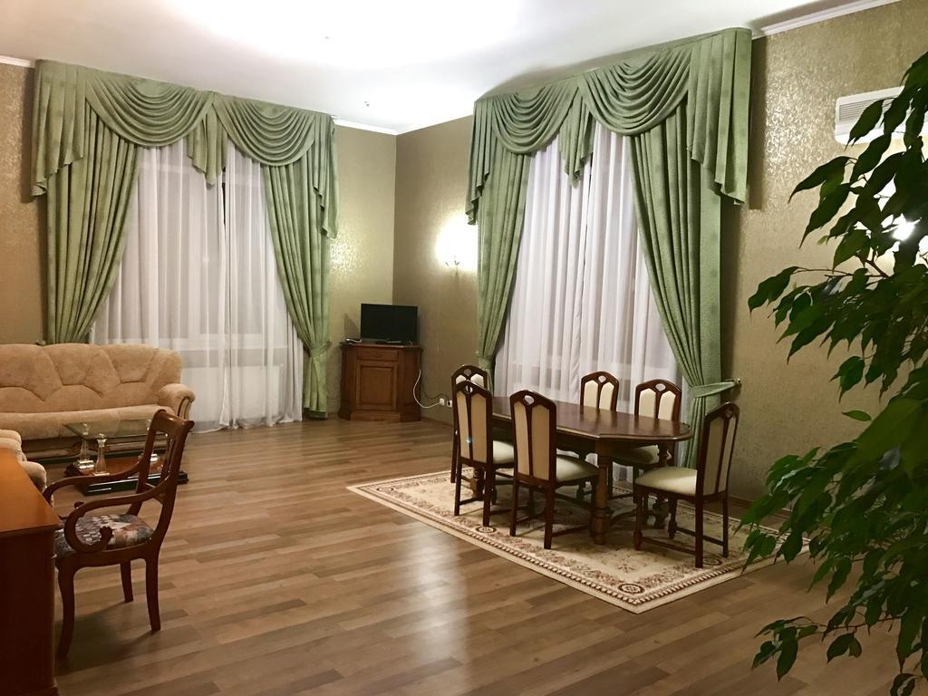 نيكولايف Alexandrovskiy Hotel المظهر الخارجي الصورة